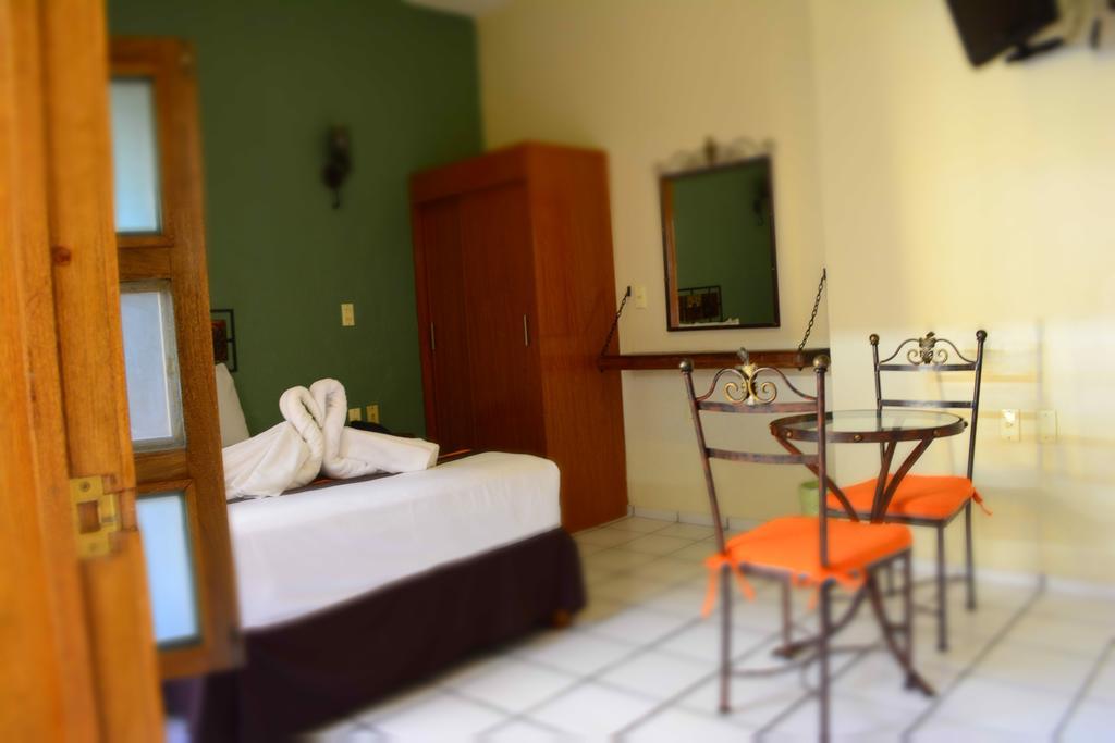 Hotel Aldama Colima Zimmer foto